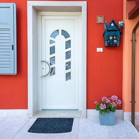 Holiday home Rustico Petra - Regarda Travel Bardolino