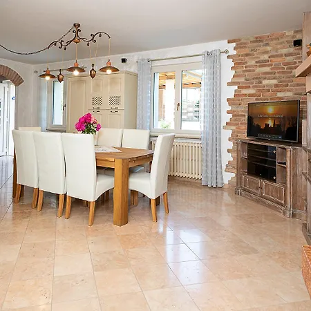 Rustico Petra - Regarda Travel