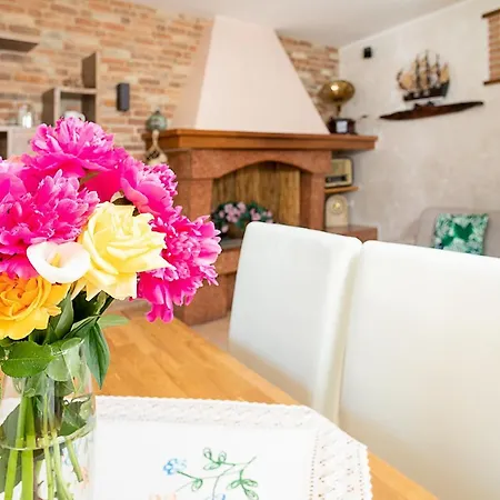 Rustico Petra - Regarda Travel بيت للعطل باردولينو