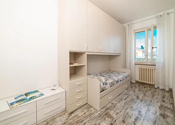 Holiday home Rustico Petra - Regarda Travel *