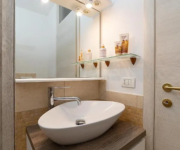 Rustico Petra - Regarda Travel Casa de Férias Bardolino